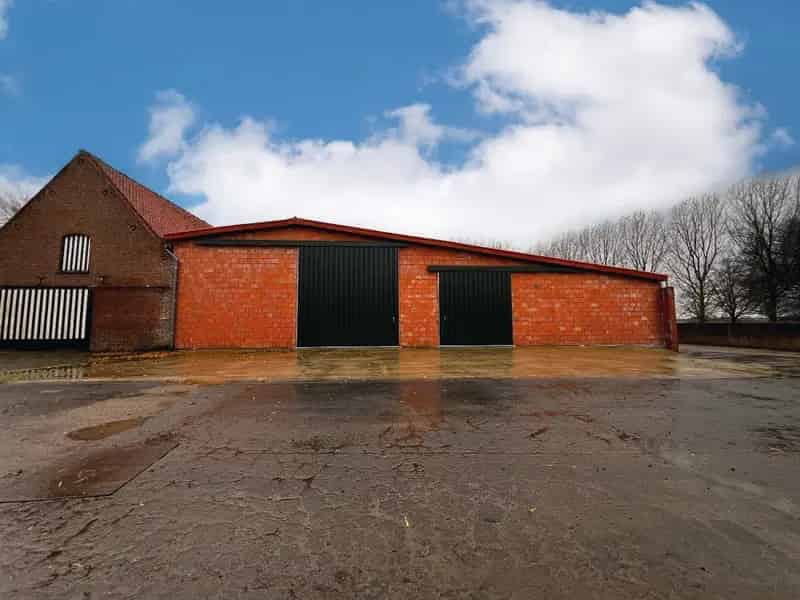 OPSLAGRUIMTE VAN 635 M² IN IEPER