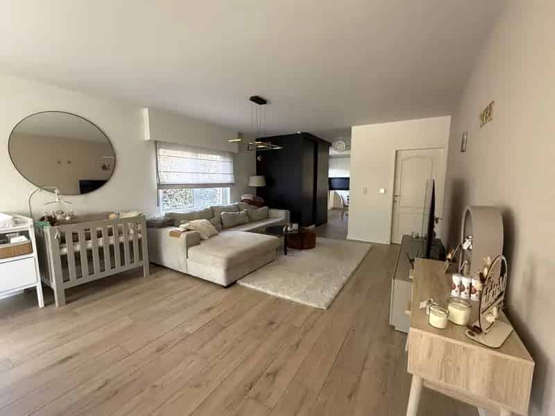 Landelijke gezinswoning te huur 4 slaapkamers grote tuin