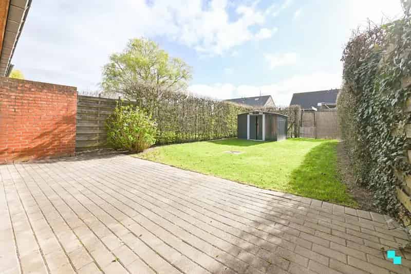 Energiezuinige woning met achteruitweg te Rumbeke