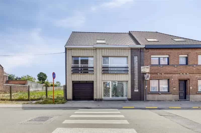Huis te huur Oordegem: 3 slaapkamers, grote tuin, 254m²