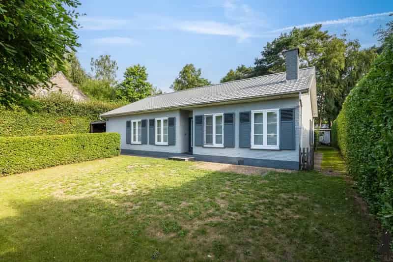 Gelijkvloerse woning te koop te 's Gravenwezel