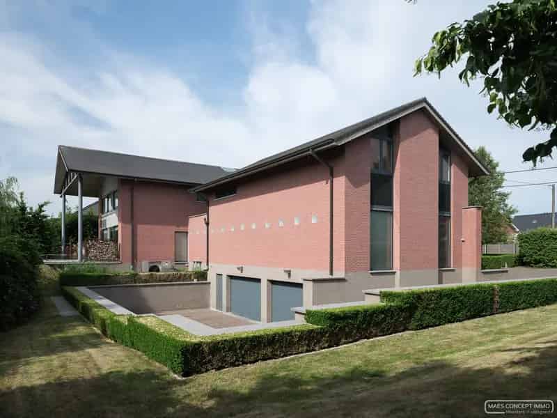 Huis te koop Anzegem: Villa met kantoor