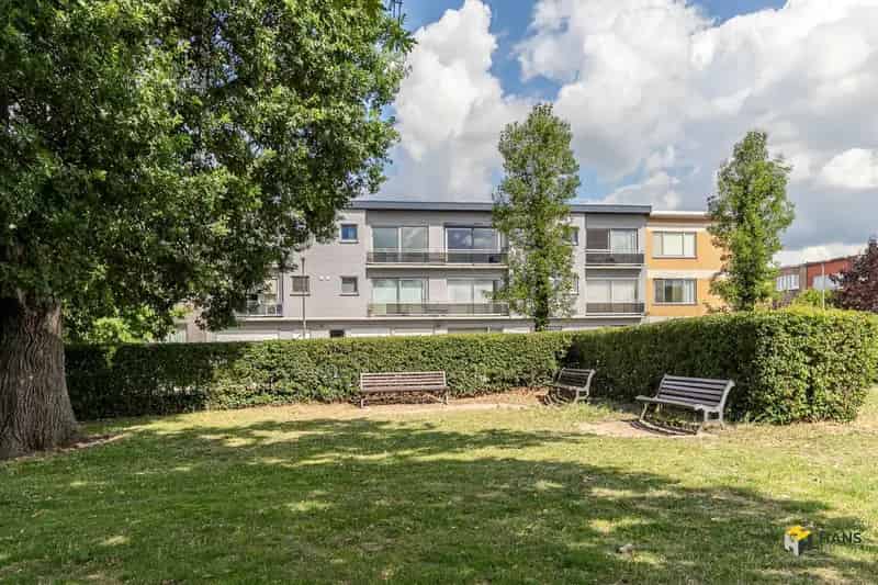 Appartement te koop Hoevenen 98m2 2 slaapkamers garage terras