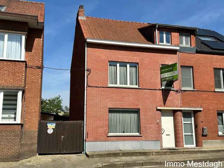 Instapklare koppelwoning in Diest met garage en tuin