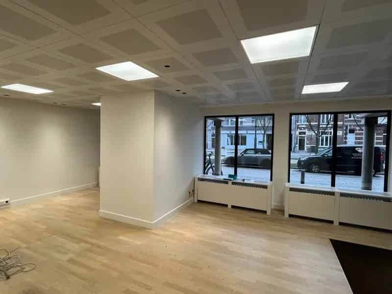 137 m² Kantoor Retail Split-level