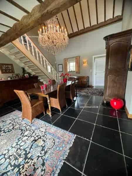Luxe Villa te Huur Zonhoven 4 slaapkamers Prive Zwembad