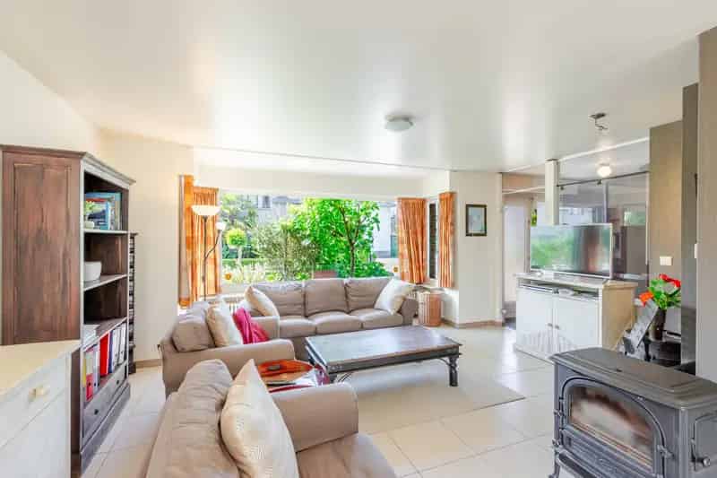 Huis te huur Zelzate: Stijlvolle woning met atelier 130m²