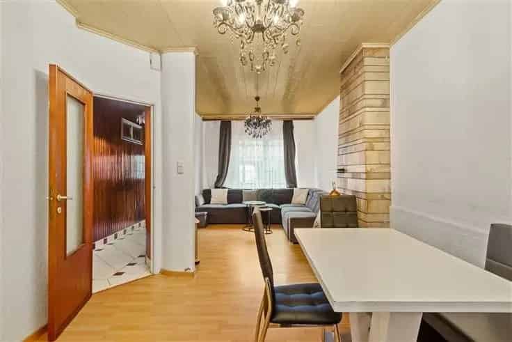 Huis Te Koop Boom: Gezinswoning 4 slaapkamers te renoveren