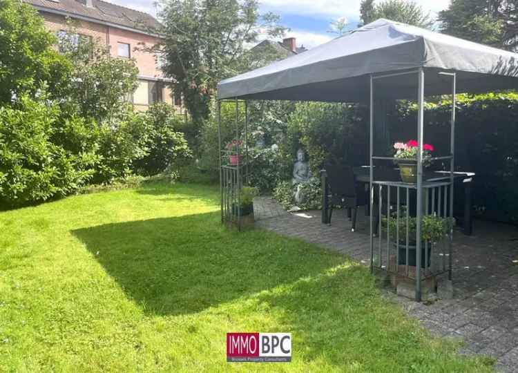 Bel-"etage woning 4 slaapkamers grote tuin garage vrij beroep
