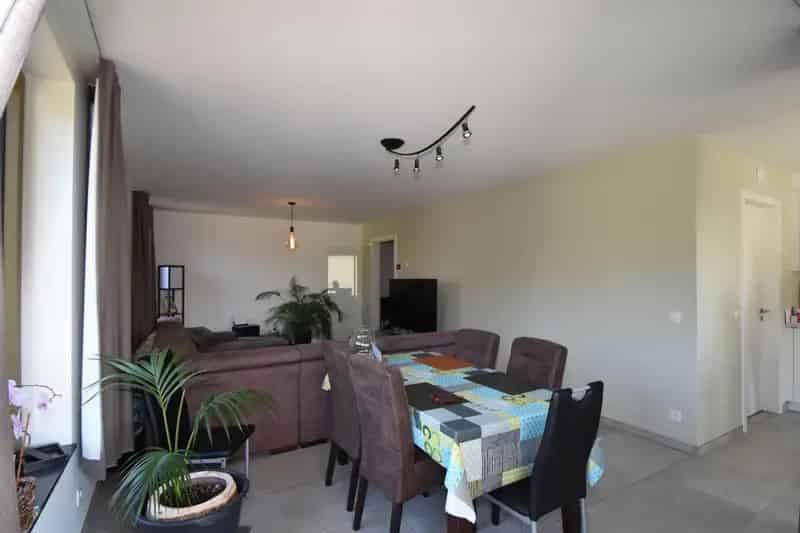 Recent 2 Slaapkamers Appartement 101 5M2 Lichtaart
