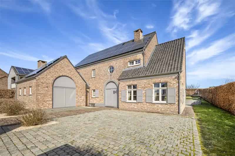 Exclusieve Villa met Hoogstaande Afwerking