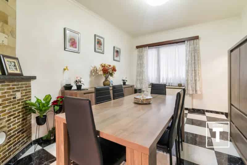 Huis te koop Gentbrugge: Instapklare woning