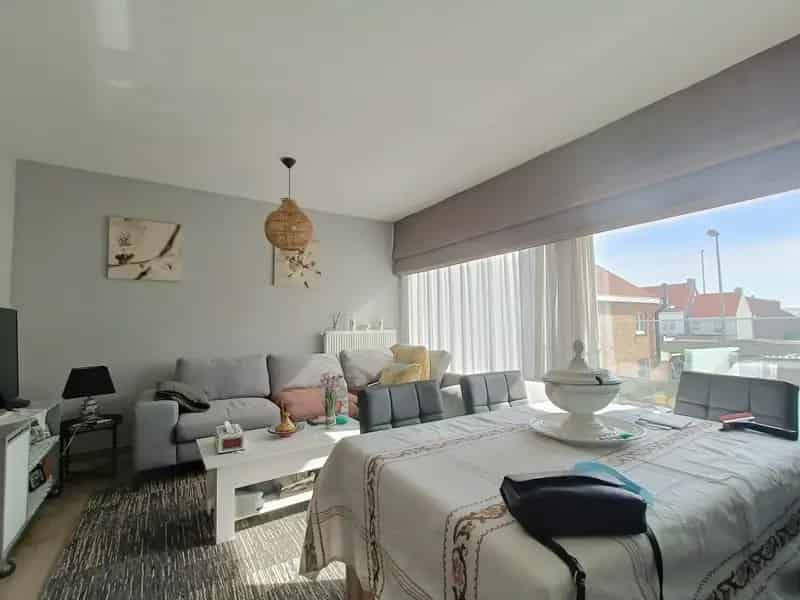 Appartement te koop Zeebrugge: Instapklaar 1 slaapkamer appartement met terras