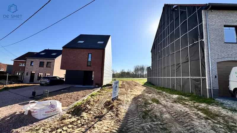 Bouwgrond 1218m² Gesloten Bebouwing