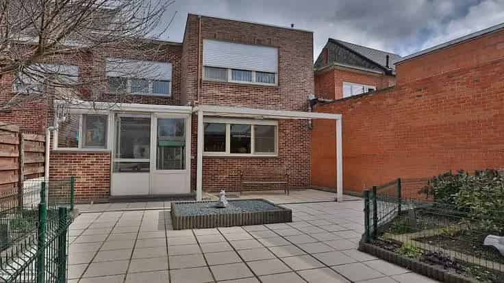 Huis Te Koop: Energiezuinige Gezinswoning met Tuin en Garage