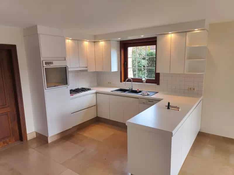Villa te koop Varsenare: 4 slaapkamers, grote tuin, dubbele garage