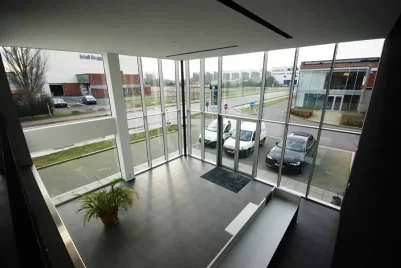 Gemeubileerde Kantoorruimte te Brugge 58m² of 82m² Airco