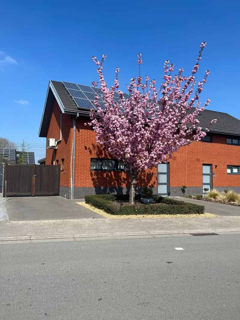 Huis te koop HOB Gezinswoning met tuin en zonnepanelen