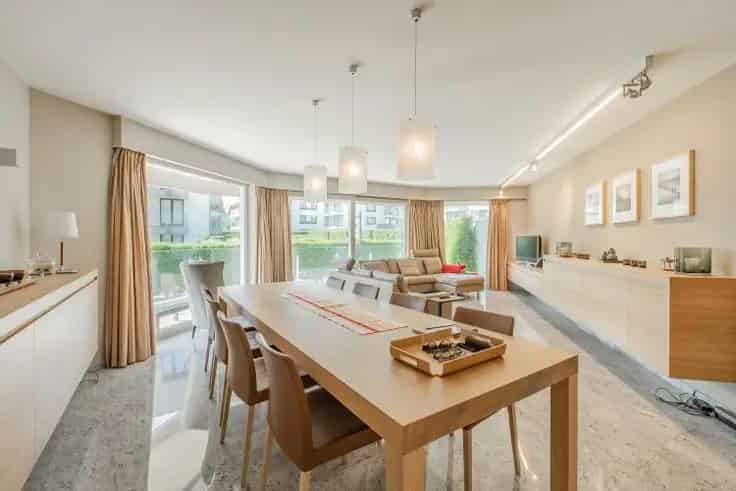 Ruim Hoekappartement 180m2 Nabij Zee Zoute