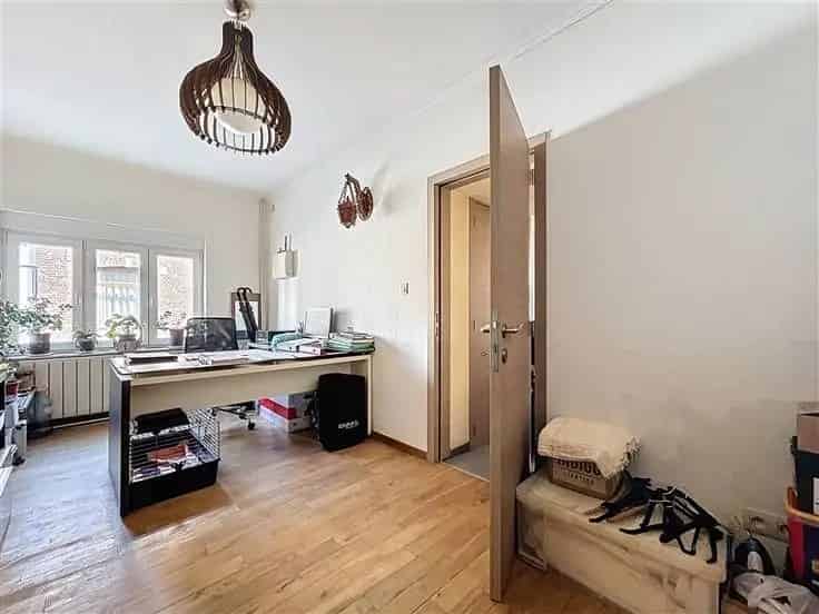 Huis te Koop Pironchamps 3 Slaapkamers Garage Tuin