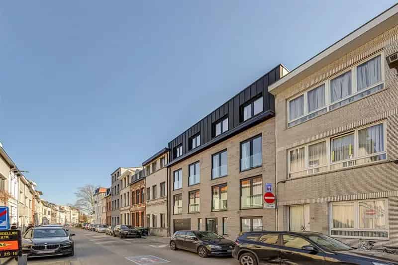 Appartement te koop Antwerpen: modern appartement met terras