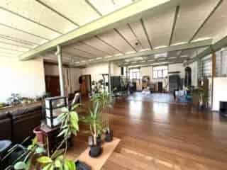 Appartement 220m² te Molenbeek - 3 slaapkamers - Terras