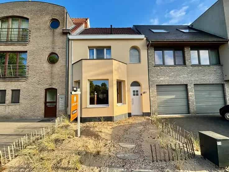 Huis Te Koop: Energiezuinige woning met duinzicht