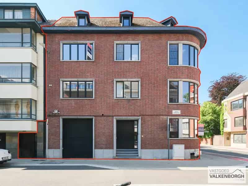 Herenhuis Hasselt  Lift Garage  Luxe Afwerking