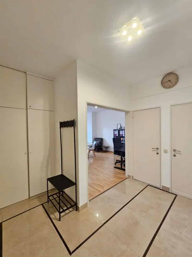 Appartement te koop 1 of 2 slaapkamers terras