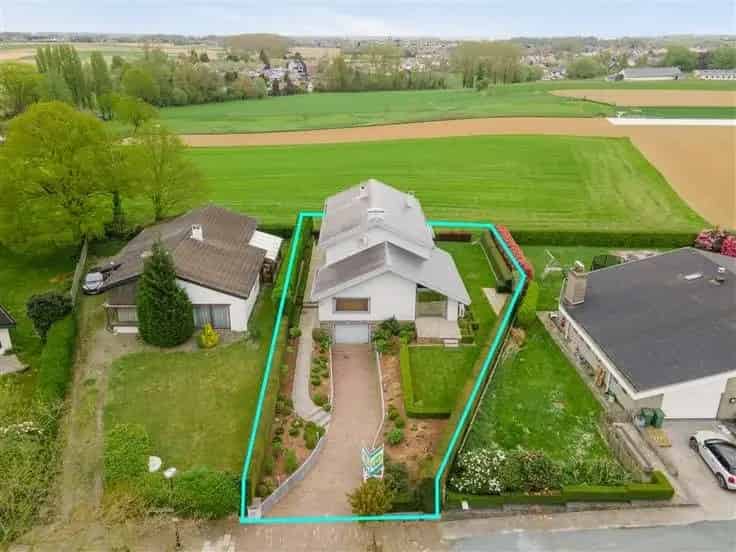Villa te koop: Rustig gelegen met prachtig uitzicht