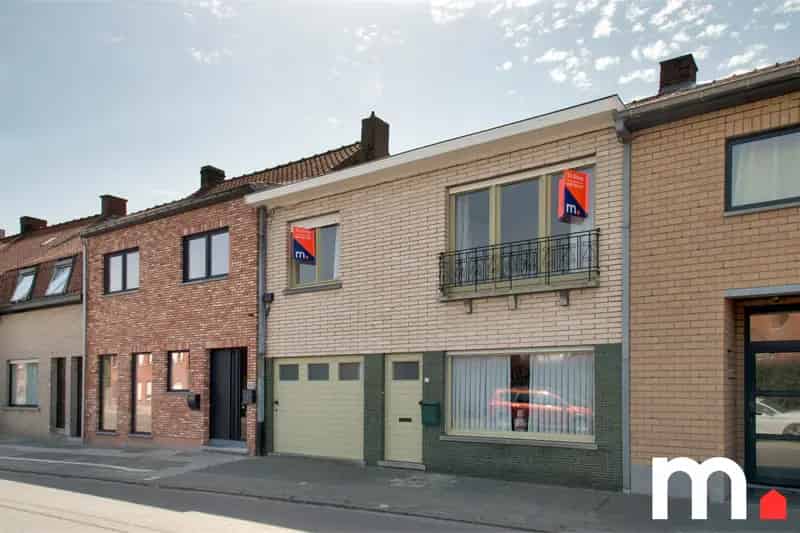 Ruime gezinswoning te koop in Heule met 4 slaapkamers en grote garage