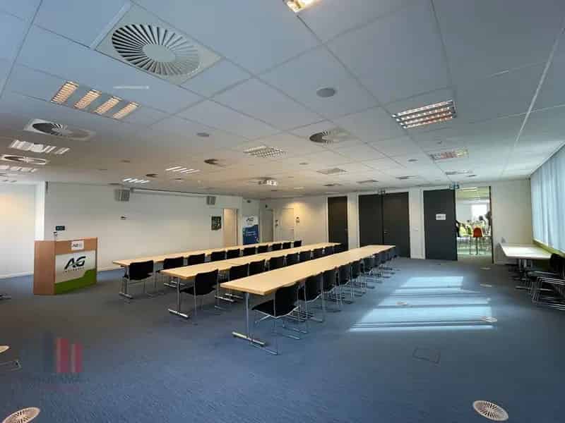 Kantoorruimte te huur Roeselare E403 284m²
