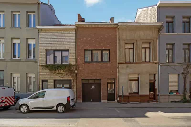 Te renoveren woning Damwijk 3 slaapkamers garage tuin