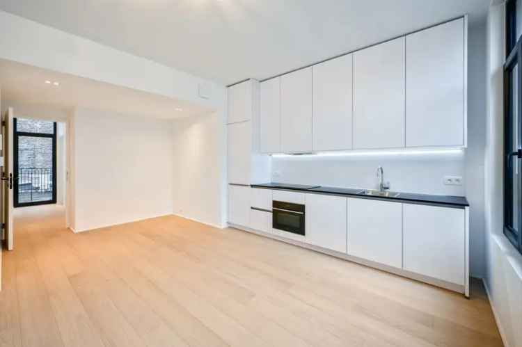 Nieuw studio appartement te huur in het centrum van Brussel