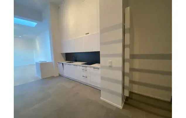 Huur 2 slaapkamer appartement van 143 m² in Brussels