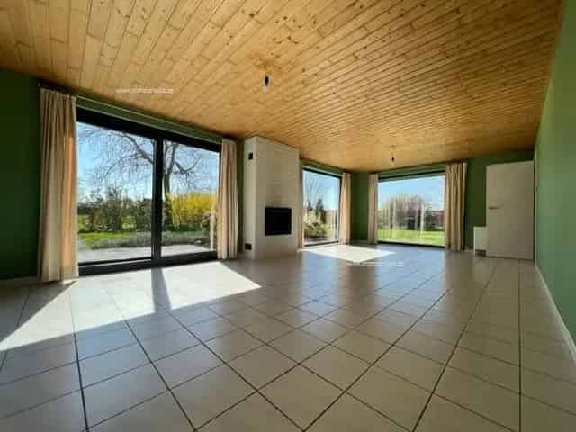 Villa te huur Ichtegem 4 slaapkamers grote tuin