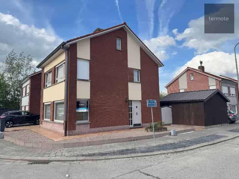 Huis te huur Desselgem - Ruime hoekwoning met garage en tuin