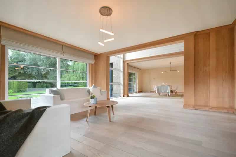Ruime Villa te Koop nabij Gent 4 slaapkamers 4000m²