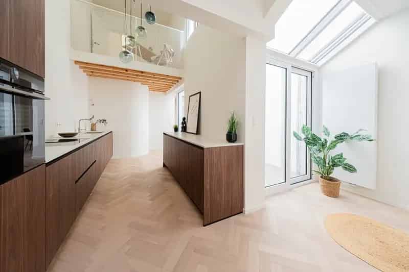 Herenwoning te koop Markgravewijk: gerenoveerd, 4-5 slaapkamers, 2 badkamers