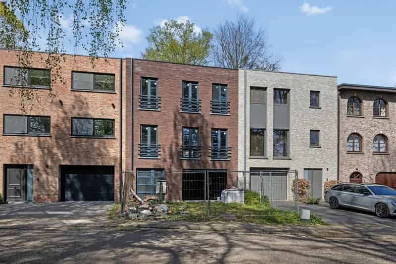 Casco gezinswoning met tuin te Kapellen