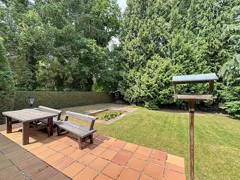 Huis te huur: Villa te renoveren in Marnixwijk