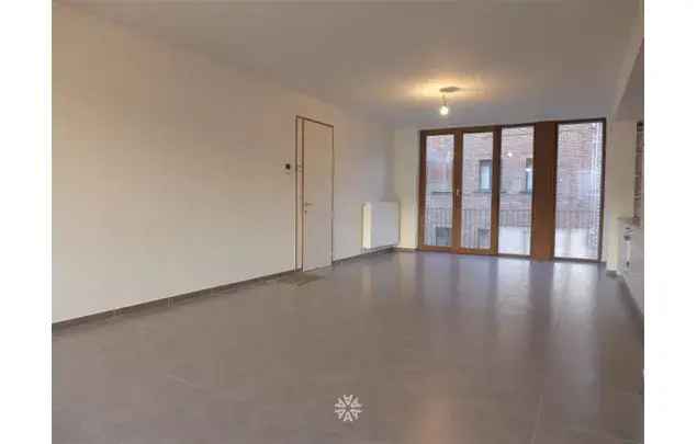 Huur 2 slaapkamer appartement van 99 m² in Ghent