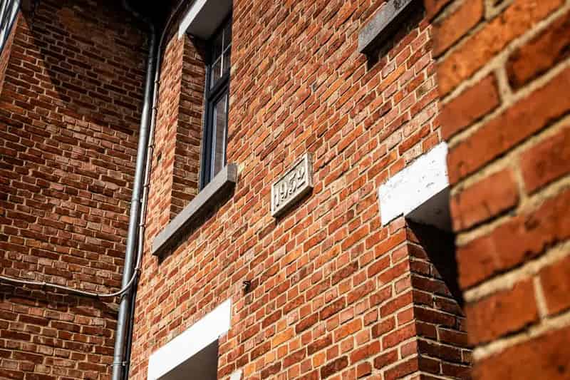 Huis te koop: Charmante open bebouwing met 4 slaapkamers en tuin