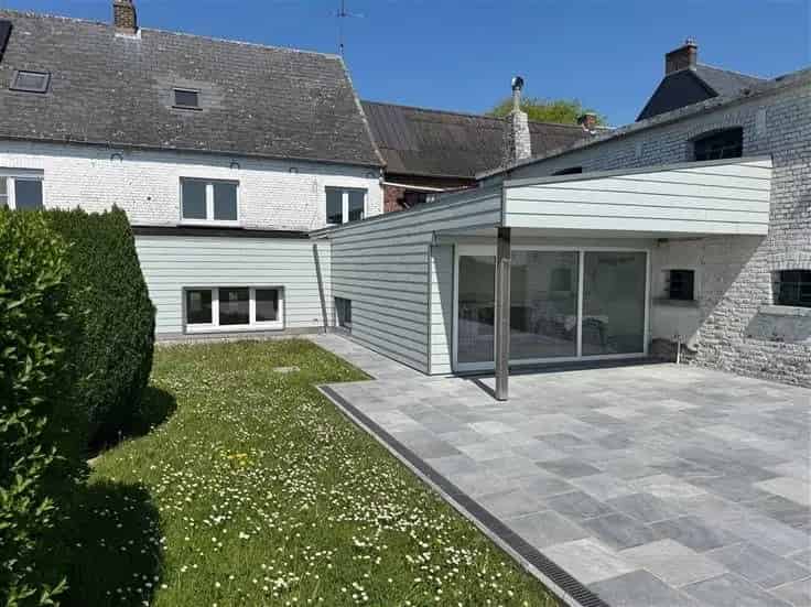 Huis Te Koop 5 Slaapkamers Tuin Garage Opslag 100m2