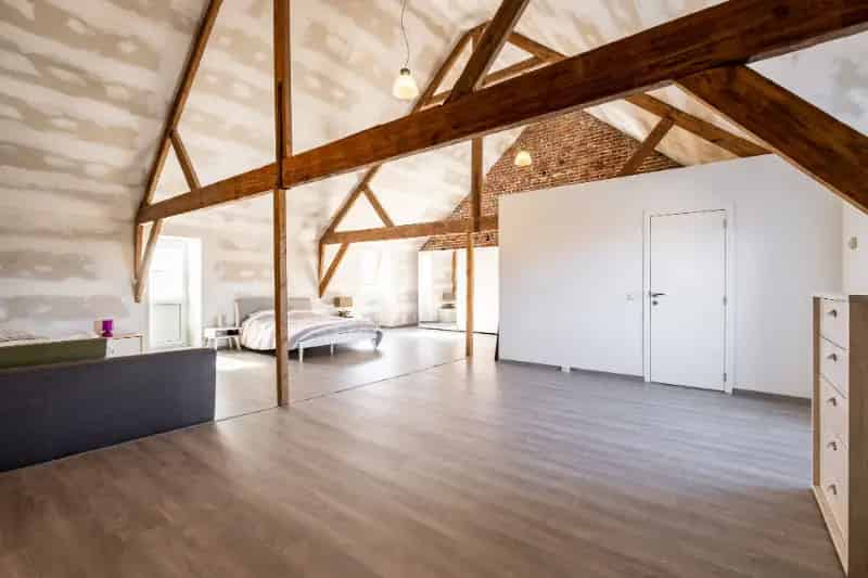 Huis te koop Wevelgem: Instapklare woning met garage en tuin