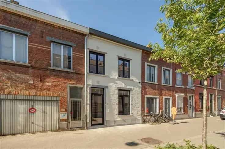Appartementsblok Te Koop Leuven: Gerenoveerd Studentenhuis 5 Kamers