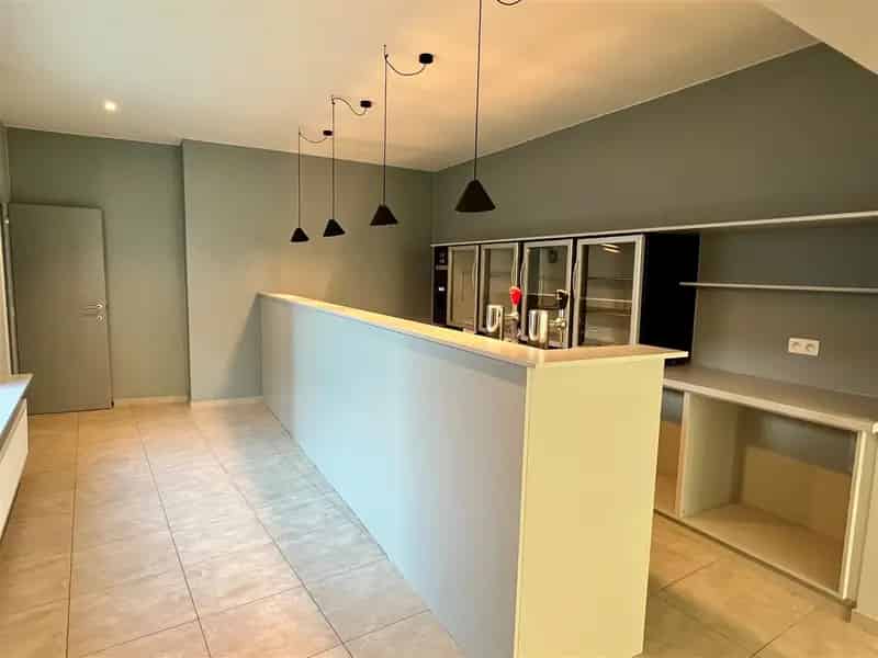Huis te huur 3 slaapkamers garage tuin