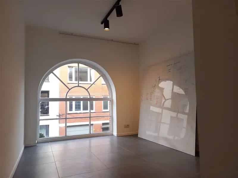 Gerenoveerde Loftkantoren te Huur Antwerpen Zuid