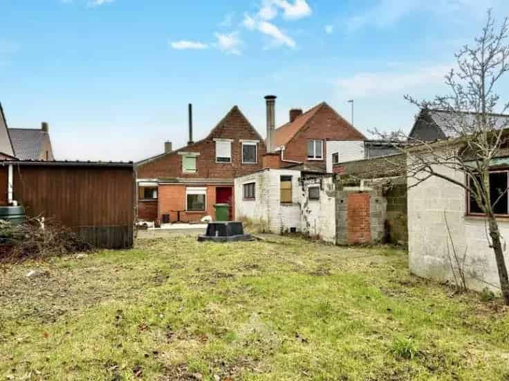 Huis Te Koop 2 slaapkamers Garage Tuin