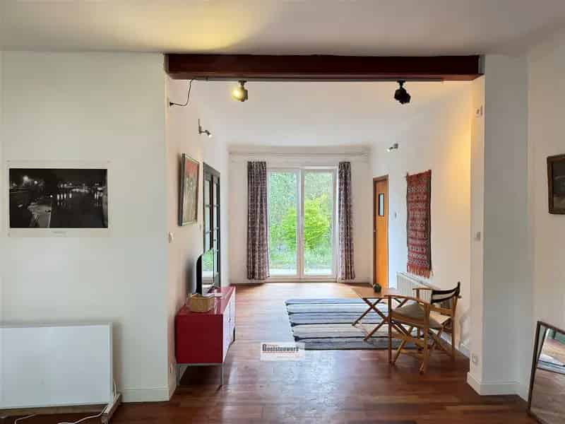 Gerenoveerde gezinswoning 3 slaapkamers tuin en studio